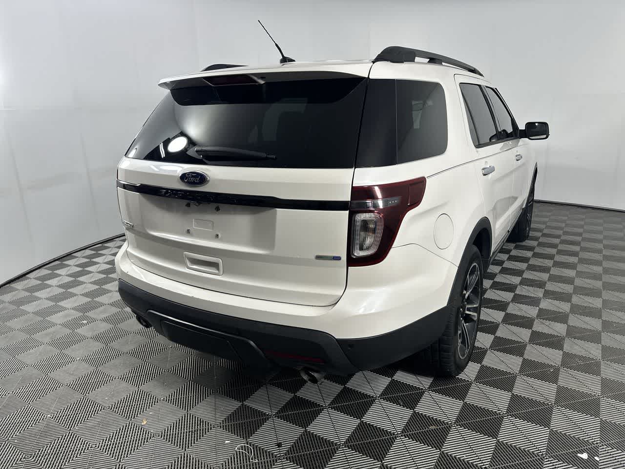 2014 Ford Explorer Sport