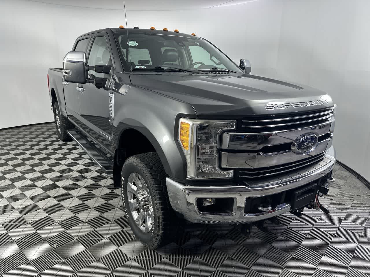 2017 Ford Super Duty F-250 Pickup Lariat