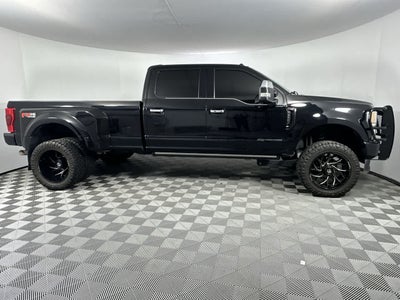 2022 Ford Super Duty F-350 DRW Pickup Platinum
