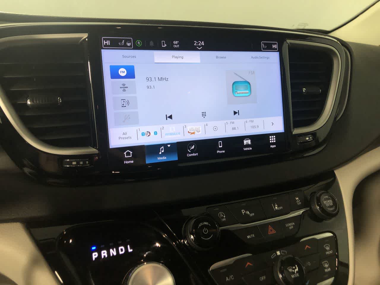 2024 Chrysler Pacifica Touring L