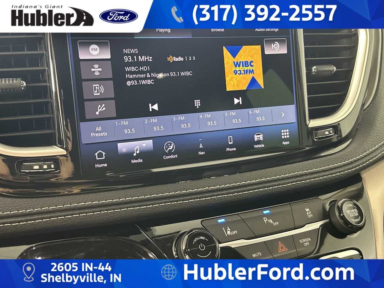 2024 Chrysler Pacifica Hybrid Select
