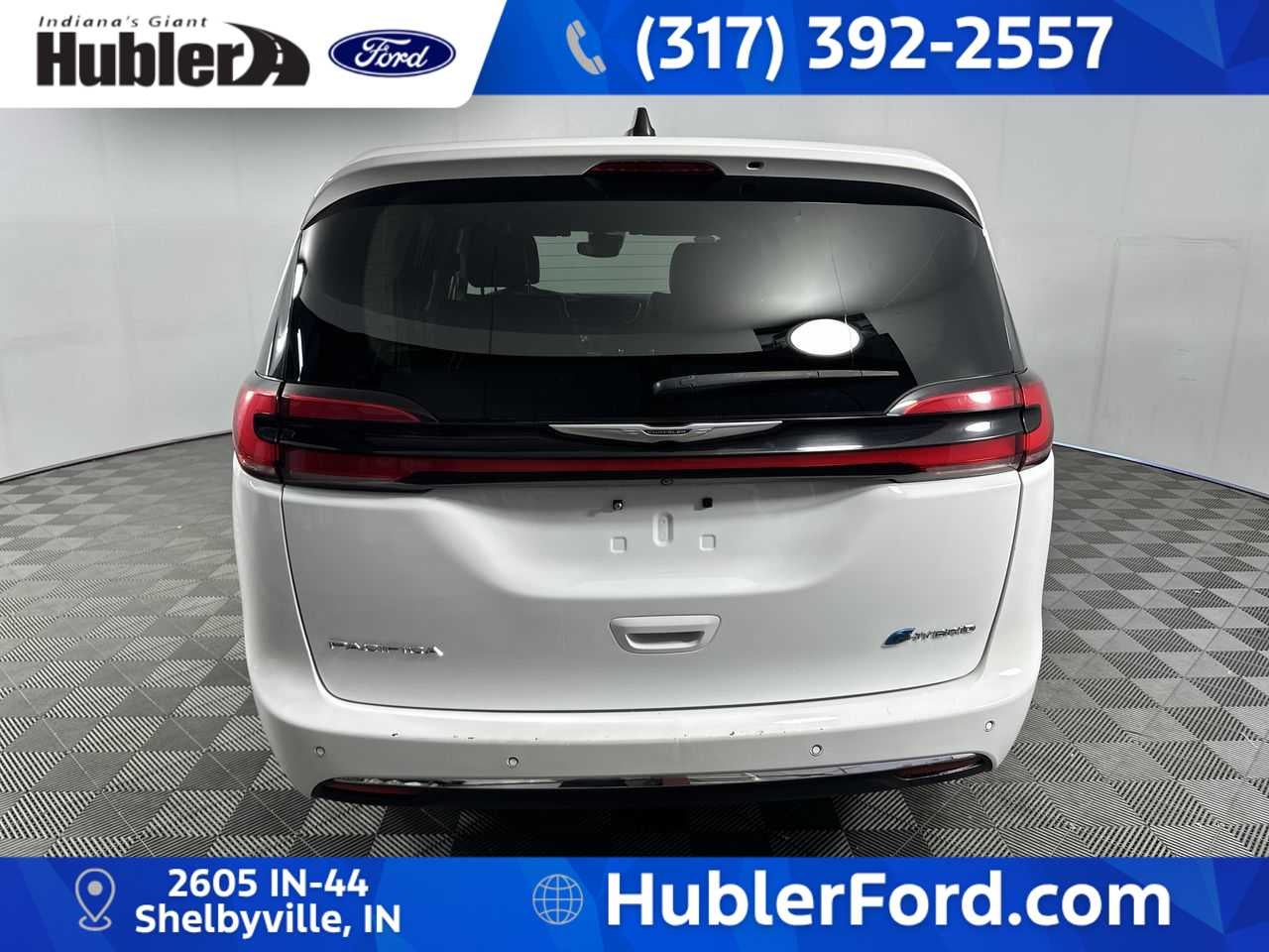 2024 Chrysler Pacifica Hybrid Select