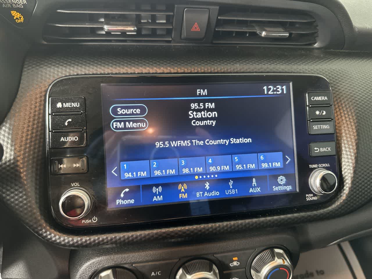 2023 Nissan Kicks SV