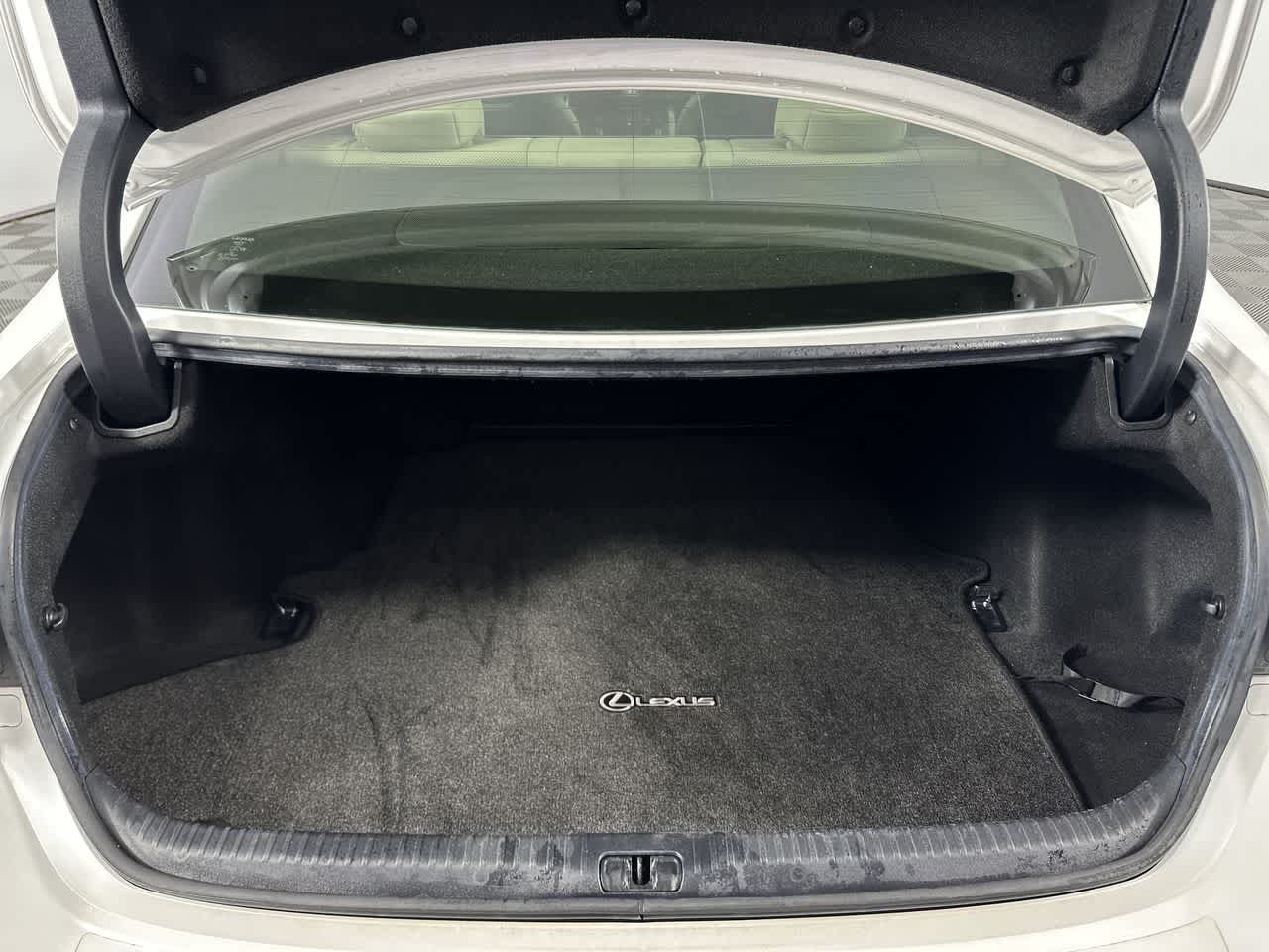 2016 Lexus RC 200t 2dr Cpe